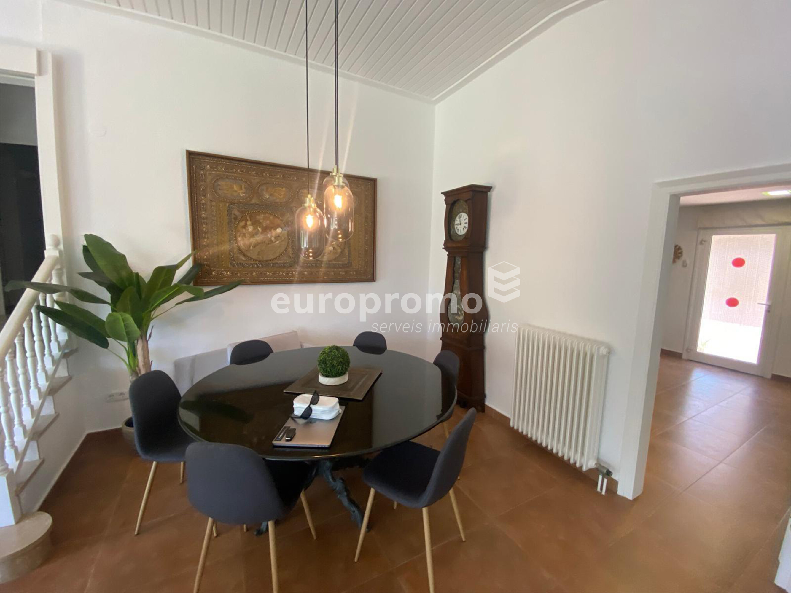 Espectacular casa de lujo situada en Canet d'Adri!!